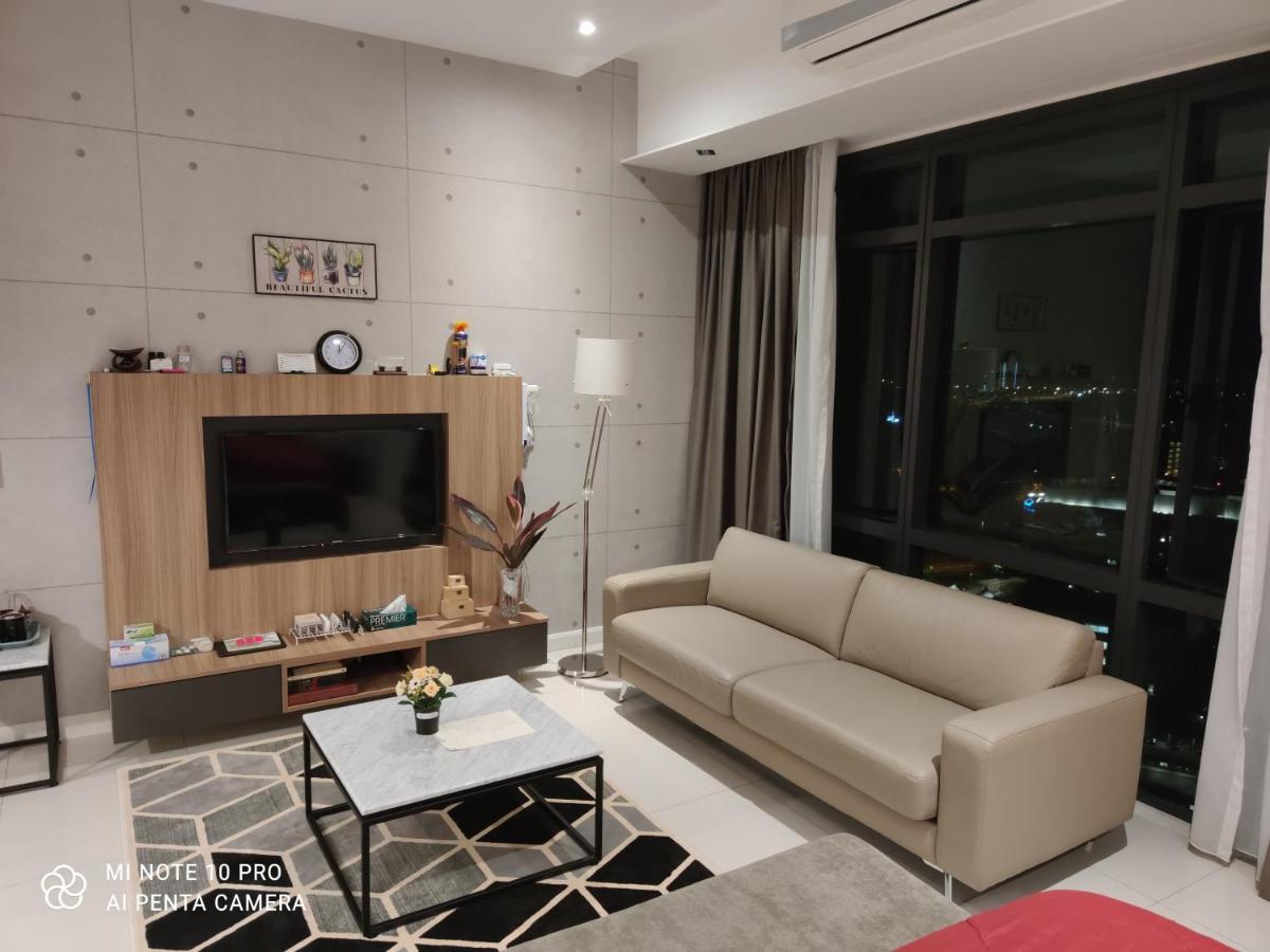 Kumkum Homestay Studio Nusajaya  Buitenkant foto