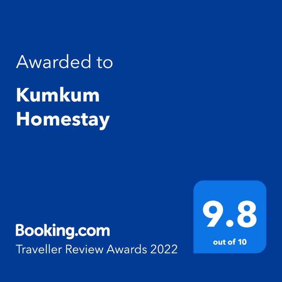 Kumkum Homestay Studio Nusajaya  Buitenkant foto